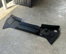 996.572.567.01 Porsche 911 996 986 Boxster Twin Turbo 4 4s Cowl Panel Covering