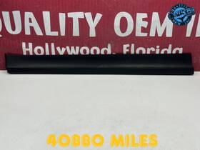 9y0837095 Porsche 2019-2026 Cayenne - Front Left Door Exterior Lower Molding Trim Oem 40k