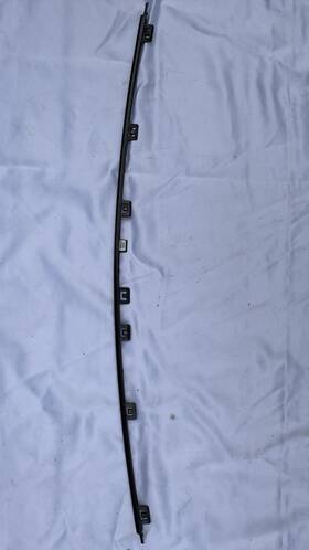 9404641 Replacement Front Center Bumper Trim For Chrysler 300 2015-2023 Oem