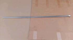 Pt00012199 Rivian 2022-24 R1s Front Lh Driver Window Molding Trim Upper Roof Oem