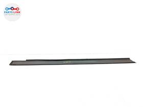 R1tseal Rivian 2022-24 R1t Left Rocker Panel Molding Seal Driver Side Skirt Rubber Trim