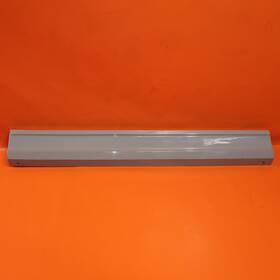 51137448585 Rolls Royce 7448585 Cullinan Door Molding Left Front Bottom 2019-2022 2023