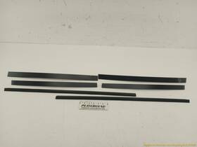 Rover 137.rv1512 Range Hse L322 Set Of Rear Door And Quarter Window Sweep Trim Fits 2010-2012