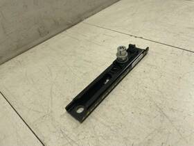33004290b Rover Land Range 2003 2009 Front Left Seat Belt Height Adjuster Factory