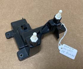 84927sg010 Subaru 14 15 16 Forester Lh Driver Side Rr Combi Light Guide Pin Brkt