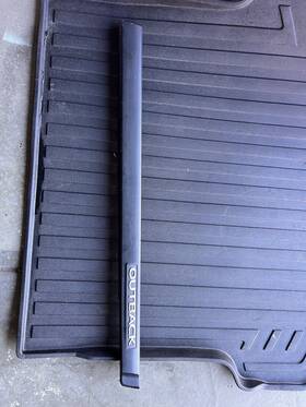 91112-al52a Subaru 2015-2019 Outback Front Right Passenger Side Door Lower Molding Trim Oem
