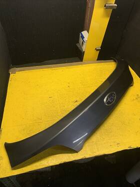 91112al00a Subaru 2015-2019 Outback Rear Liftgate Molding Finish Panel Trim K6u