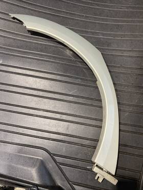 S92100180 Subaru 2005 2006 2007 2008 2009 Outback Rear Right Fender Arch Molding Oem 39j