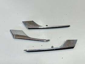 1049610-00-e Tesla 2016 - 2020 Model X Front Right Fog Light Chrome Trim Cover Upper And Lower