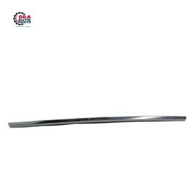 1080746-00-d Tesla 2017-2020 Model 3 Rear Right Passenger Door Window Belt Molding Oem
