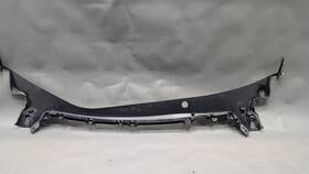 1081676-00-f Tesla Model 3 2021-2023 Windshield Cowl Cover Trim Panel Oem