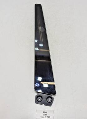 1083902-00-b Tesla 16-20 Oem Model X Front Right Passenger B Pillar Trim Glass With Camera