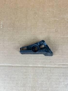 1118933-00-b Tesla 2017-2023 Model 3 Front Left Cowl Screen Carrier Bracket Lh