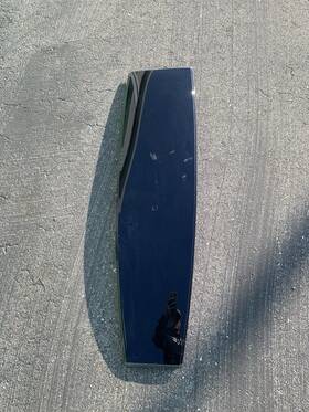 1125011-00-a Tesla Oem 2018-2020 Model X Roof Applique Spire Trim Center