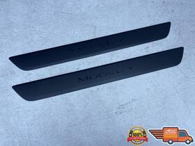 1494301-00-b Tesla 2020-2024 Model Y Left And Right Door Sill Plate Set Of 2 Oem
