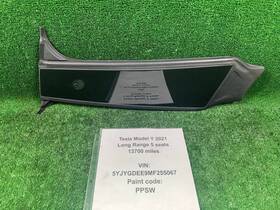 1506886-00-f Tesla 2020-2023 Model Y Front Right Side B-pillar Trim Molding Cover Oem