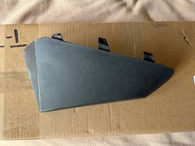 1851440-00-b Tesla 24-25 Cybertruck Rocker Fairing - Right Hand Front Bumper Lip