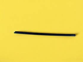 1873463-21-a Tesla 24 Model 3 Front Right Door Window Black Belt Molding