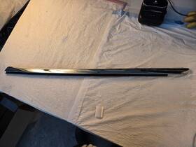 Tesla 6009599-00-d 12-20 Oem Model S Front Left Driver Side Outer Door Belt Molding Chrome