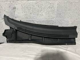 119.to1e10 Toyota 2009-2013 Corolla Front Passenger Cowl Molding Windshield Cover