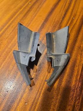 53866-35020 Toyota Genuine 03-09 4runner Right Left Fender Cowl Seal Trim