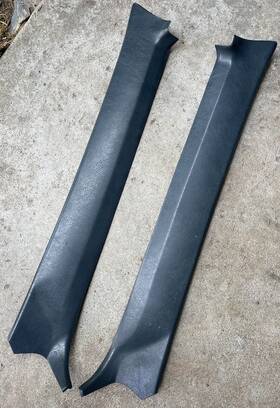 62210-89101 Toyota 1984/88 Pickup Truck 4runner A-pillar Trim Set - Pair 2 Left Right Blue