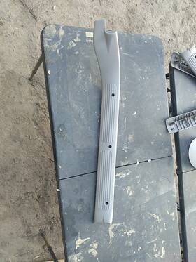 679170c010e0 Toyota 2001-2007 Sequoia Left Rear Door Sill Plate Gray