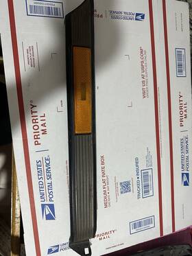 75611-14150 Toyota 1986-1988 Supra Mk3 A70 Passenger Right Front Fender Body Moulding Trim