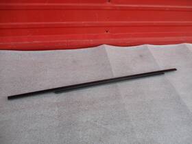 75710-0c040 Toyota 75710-oc040 Oem 2022 -2025 Tundra Front Right Black Belt Molding