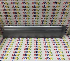 75731-35040 Toyota 96-02 4runner Limited Right Front Door Molding Trim Oem Silver Scratches