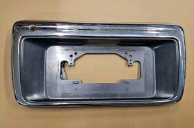 76801-35220 Toyota 4runner 99-02 Rear License Plate Garnish Trim Chrome Genuine Oem Oe