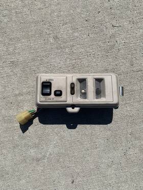 Iki9087 Toyota 9087 1983-1987 Tercel Sr5 Sun/moon Roof Switch Panel And Dome Light Pn