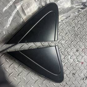75621-ae010 Toyota Sienna 04-10 Siennaleft&right Side Front Corner Triangle Garnish Trimbd20