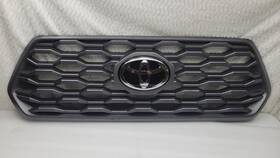 53114-04250 Toyota Tacoma 16 21 Front Grille With Emblem 53114 04250