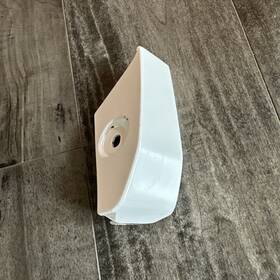 756010e060 Toyota Trucks 14-19 Highlander Lower Fender Molding Right Passenger Side White Oem