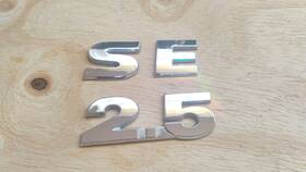 1k9-853-675-h-739 Volkswagen 10-14 Vw Jetta Sportwagen And 11-14 Sedan 2.5 Se Decal Emblem Oem