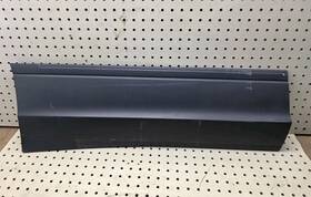 5nl854950j Volkswagen 2018 2019 - 2023 Tiguan Rear Right Door Lower Molding Without Chrome Oem