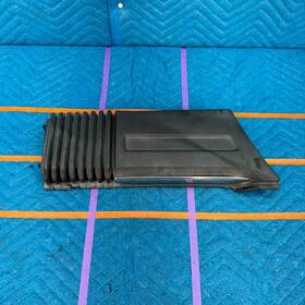 1341341 Volvo 1987 1991 780 Bertone Right Front Passenger Bumper Side Cover Oem