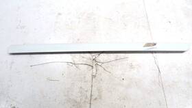 30715201 Volvo 2007-2014 Xc90 Oem Right Front Door Exterior Mid Trim Cover Molding