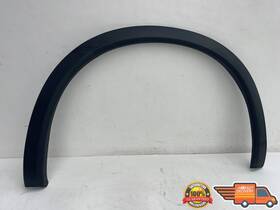 31463655 Volvo 2015-2018 V60 Cross Country Front Right Wheel Flare Molding Oem