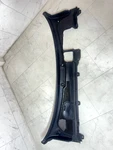 2008 Land Rover LR2 Windshield Cowlpanel Oem 6H52-4105-B. Fixed Price $119.00.