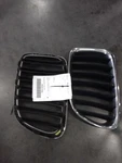Grille Bumper Mounted Base Lower Center Fits 13-15 Bmw X1 634427. Fixed Price $86.31.
