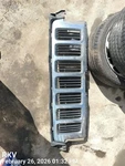 Chrome Grille Oem 11-13 Jeep Grandcher. Fixed Price $150.00.