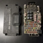 06 07 Hummer H3 Under Hood Engine Compartment Junction Fuse Relay Box 15791564. Fixed Price $189.99.