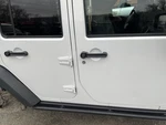 2007-18 Jeep Wrangler Tj Right Rocker W/post White Pc: PW7 3.6L At Awd 35K 38317. Fixed Price $360.00.