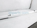2011-2014 Mercedes-benz E350 Right Side Skirt Rocker Molding White 207-630-04-40. Fixed Price $156.75.