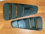 05-09 Ford Mustang Bullitt Coupe Side Window Louver Painted Dark Highland Green. Fixed Price $189.00.