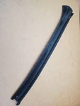 99-07 Chevy Silverado/gmc Yukon Lh Windshield Reveal Moulding 15183420 Genuine. Fixed Price $44.95.