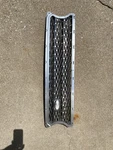2003-2012 Oem Used Classic L322 Silver Land Rover Front Grille Mint Shape Tabs. Fixed Price $127.40.