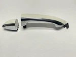 06-12 Mercedes X164 GL450 ML550 Front Left Side Exterior Door Handle Oem White. Fixed Price $31.50.